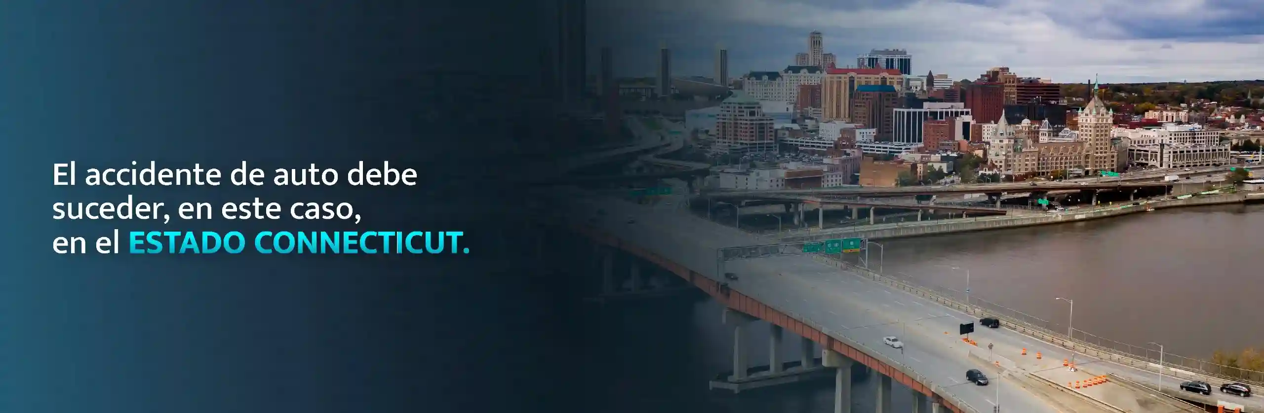 Vista de Hartford, Connecticut, con vehículos circulando por un puente sobre el río Connecticut.